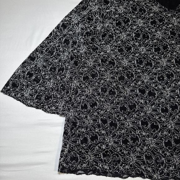 Maggie Barnes Plus Womens 2X Black White Lace Sparkle Tunic Blouse Elegant EUC - Picture 4 of 14